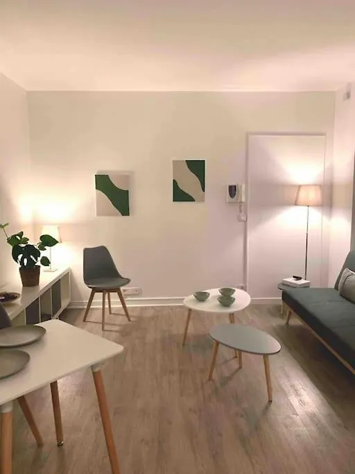 Spacieux Duplex Parisien Renove, Proche Tour Eiffel Apartment
